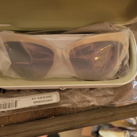 Swarovski Black Swan Sunglasses 1310 - Picture 6 of 7